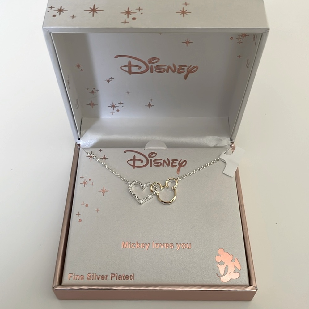 Mickey Heart Disney necklace